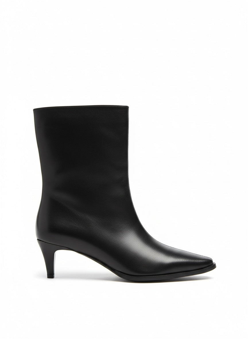 8200FR/ Noir Elegance