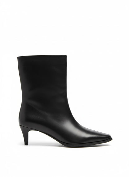 8200FR/ Noir Elegance